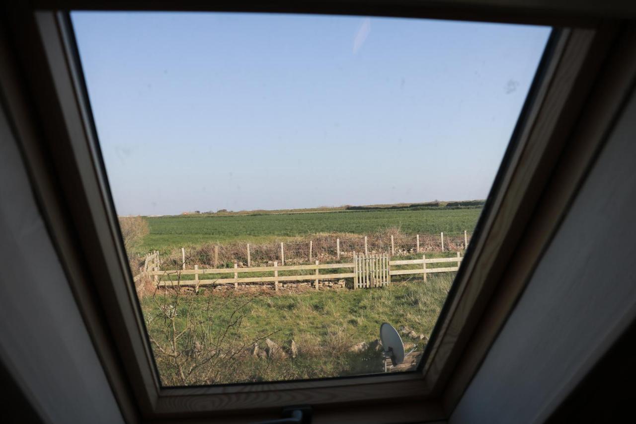 Les Gites Aux Volets Roses Landunvez Exterior foto
